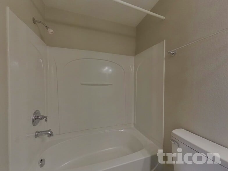 Building Photo - 968 Burning Bush Point