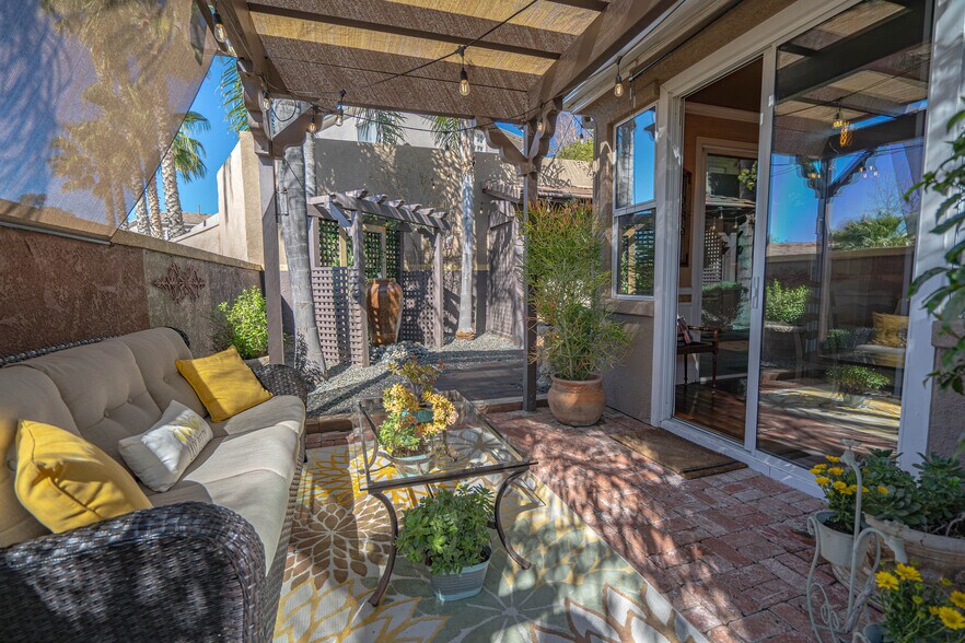 Building Photo - 27887 Skycrest Cir