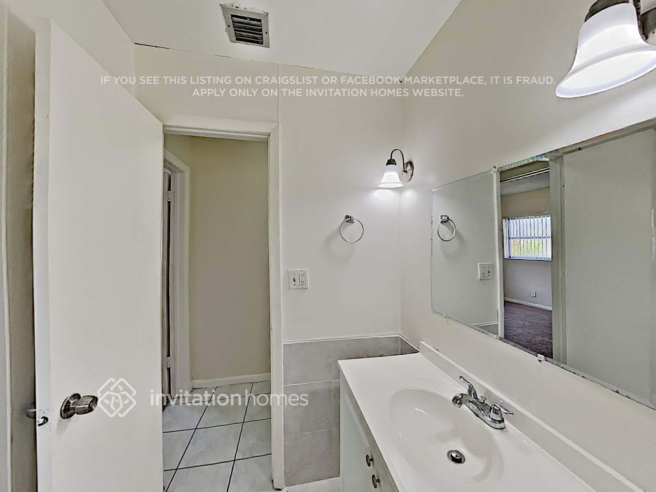 Building Photo - 4972 SW 4th St