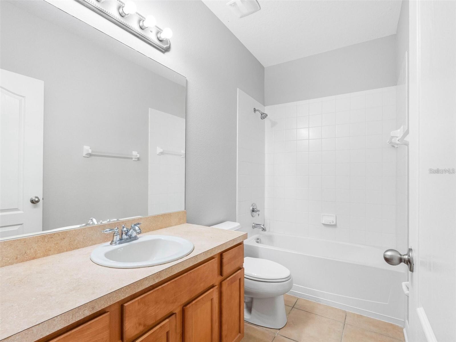 Building Photo - 12820 Belvedere Song Way