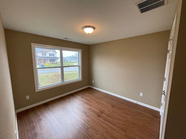 Building Photo - 17225 Hudson Cv