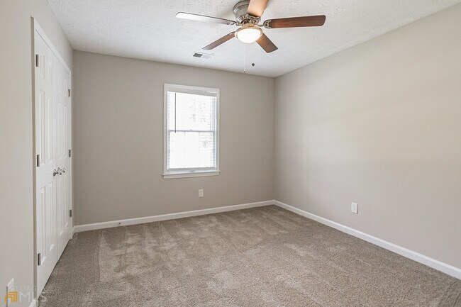 Building Photo - 1605 Sugar Plum Dr SW