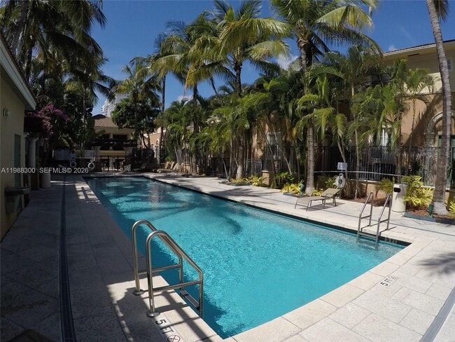 Building Photo - 2921 NE 185th St