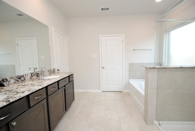 Building Photo - 2541 Allegretto Sea Dr