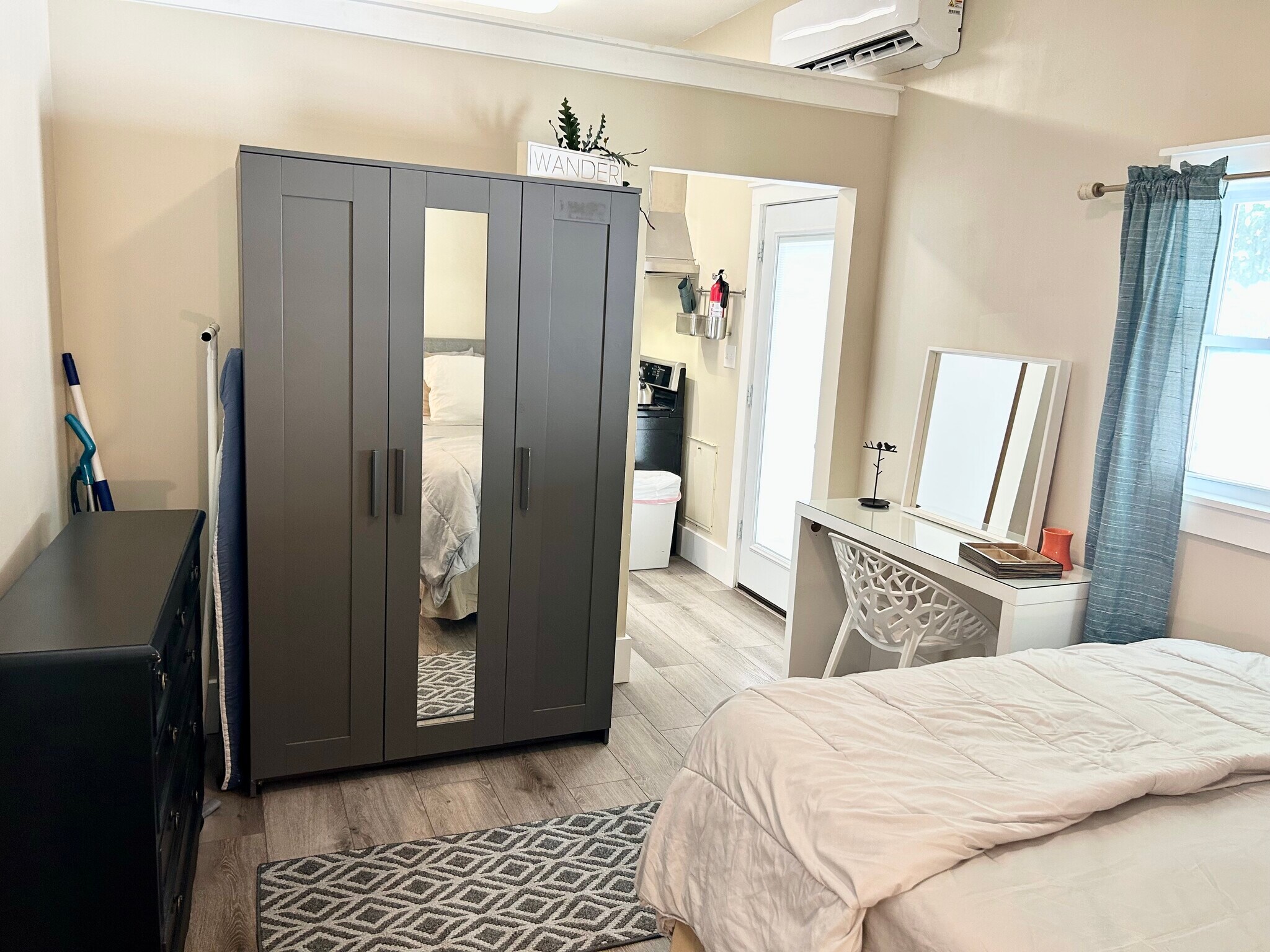 Building Photo - 10629 Quail Ridge Dr Apt