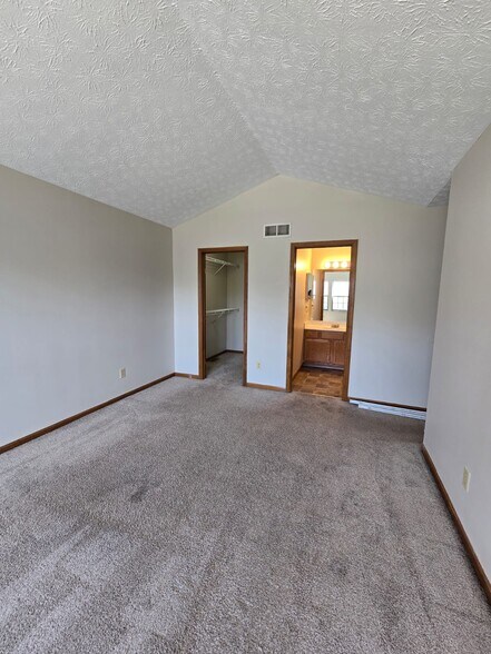 Building Photo - 4146 Demorest Cove Ct