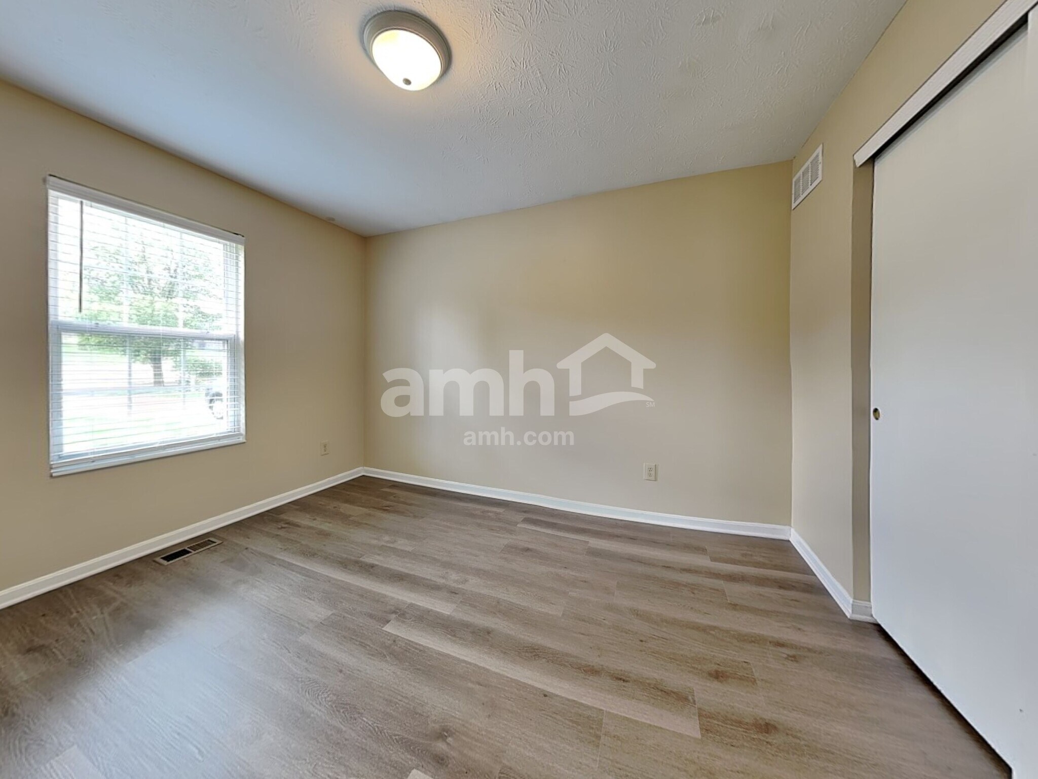 Building Photo - 200 Hedgington Ct