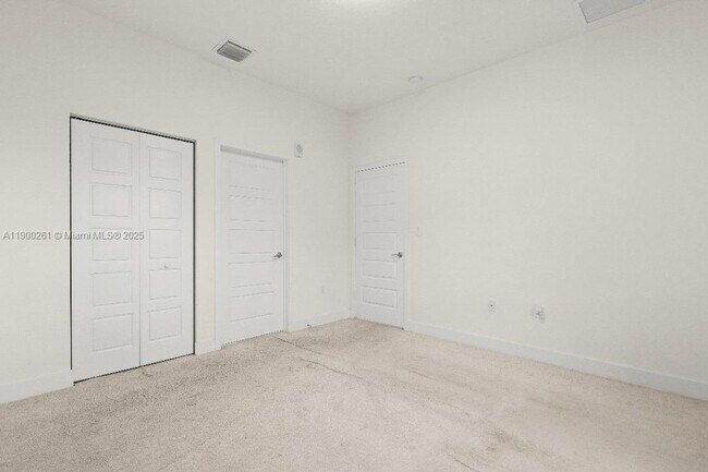 Building Photo - 7925 NW 104th Ave