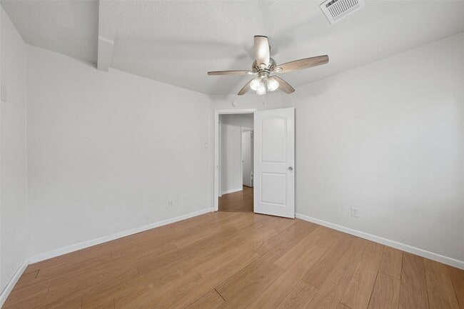 Building Photo - 13723 Smokey Trail Dr