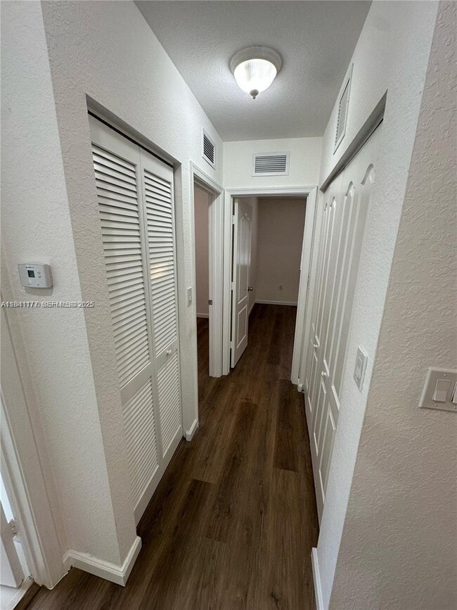 Building Photo - 20901 NW 14th Pl