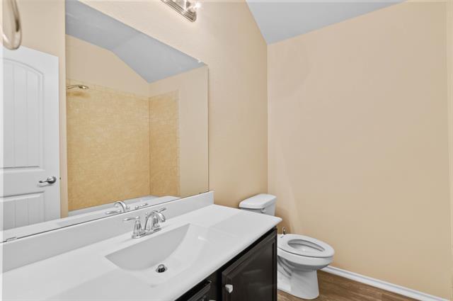 Building Photo - 1313 Honeywood Ln