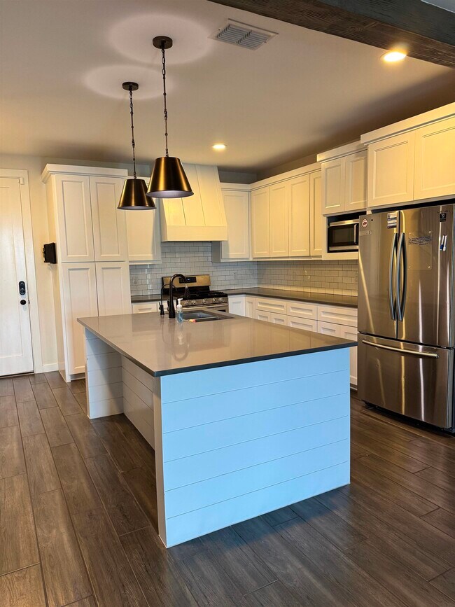 Building Photo - 1322 Sambar Lp