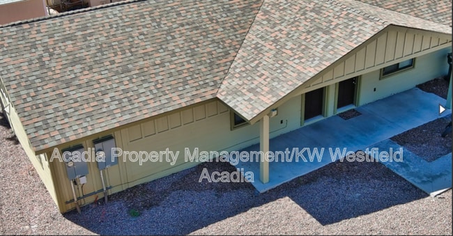 Building Photo - 571 N 10th Pl
