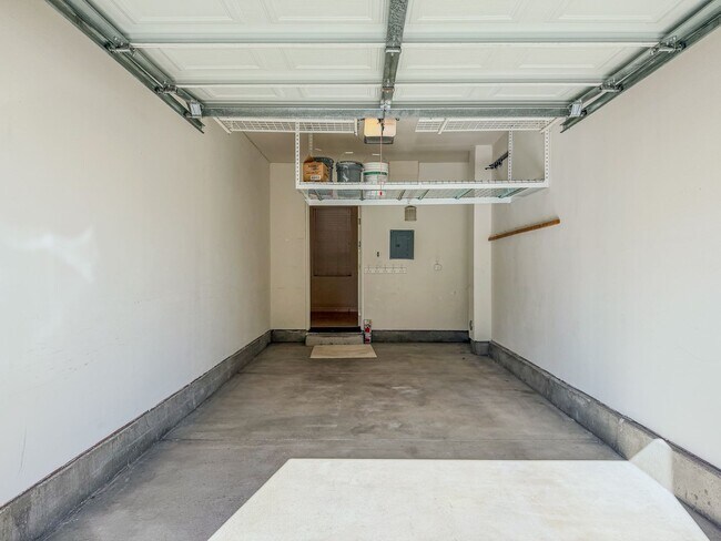 Building Photo - 8262O | Citrus Walk in Ventura | Unfurnished