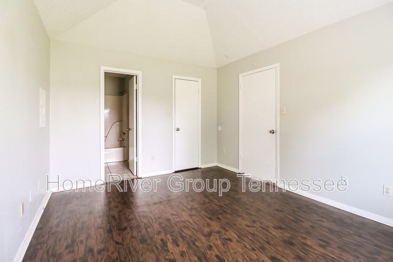 Building Photo - 1441 Reata Pass