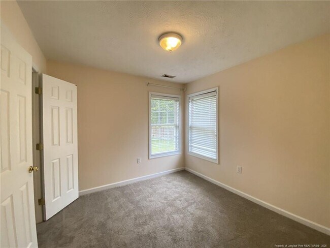 Building Photo - 178 Colonial Hills Dr