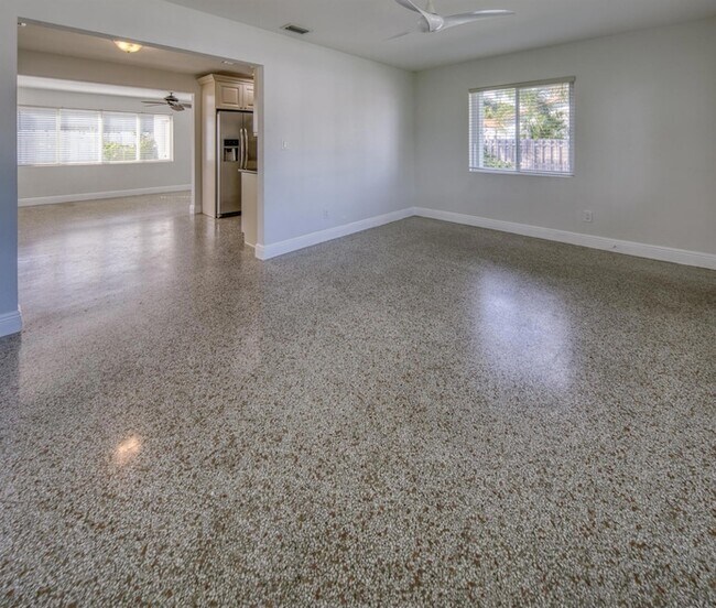 Building Photo - 1331 North N Street