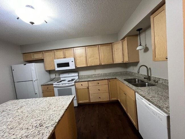Building Photo - 2091 Bradley St