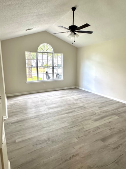 Building Photo - 16 Southern Magnolia Dr