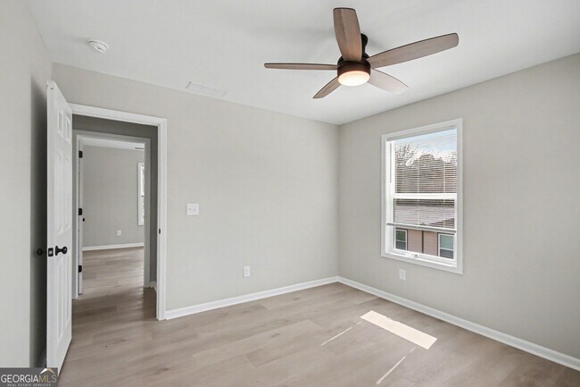 Building Photo - 3907 Lauada Dr