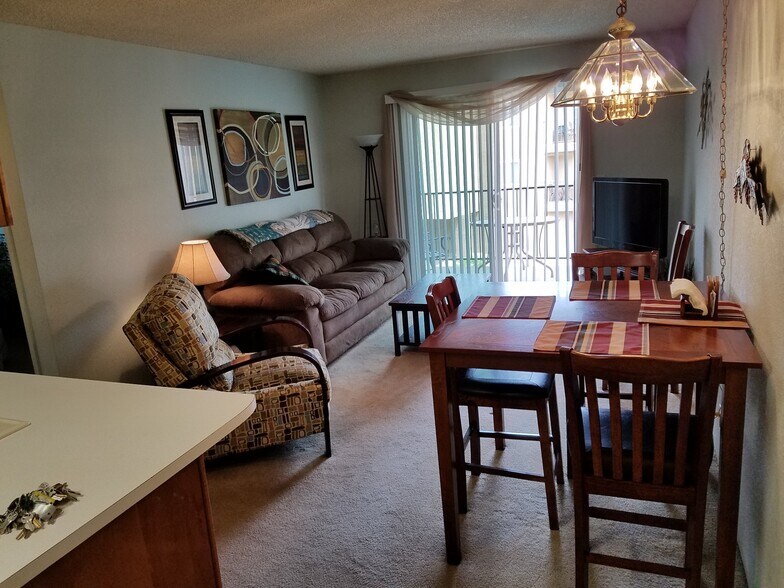 Building Photo - 276 Lake Havasu Ave