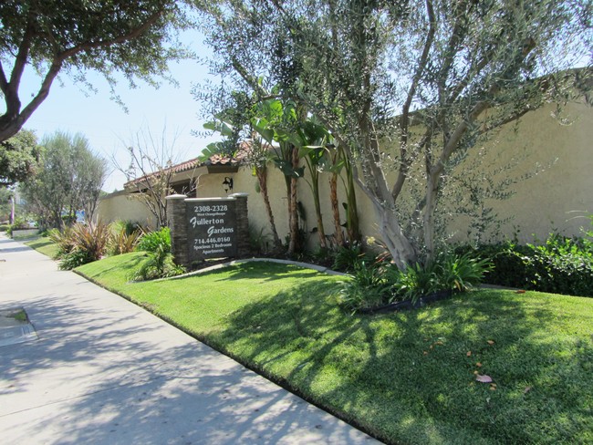 Primary Photo - Fullerton Gardens Apartments