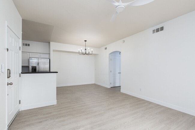 Building Photo - First floor unit in gated Summerlin community