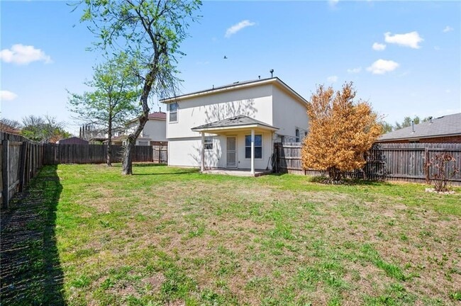 Building Photo - 1825 Golden Sunrise Ln