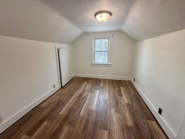 Building Photo - 3 Bed 1 Bath Single Family Home in White Lake - Move-In Special: HALF OFF DEPOSIT!