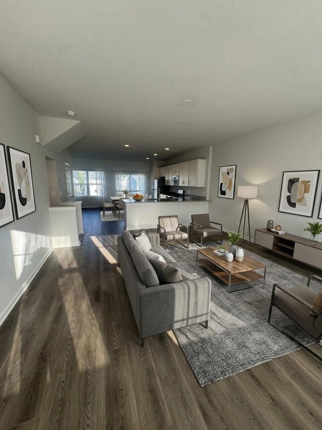 Building Photo - Available Now! | 4BR/3BA Townhome | Snowden Bridge