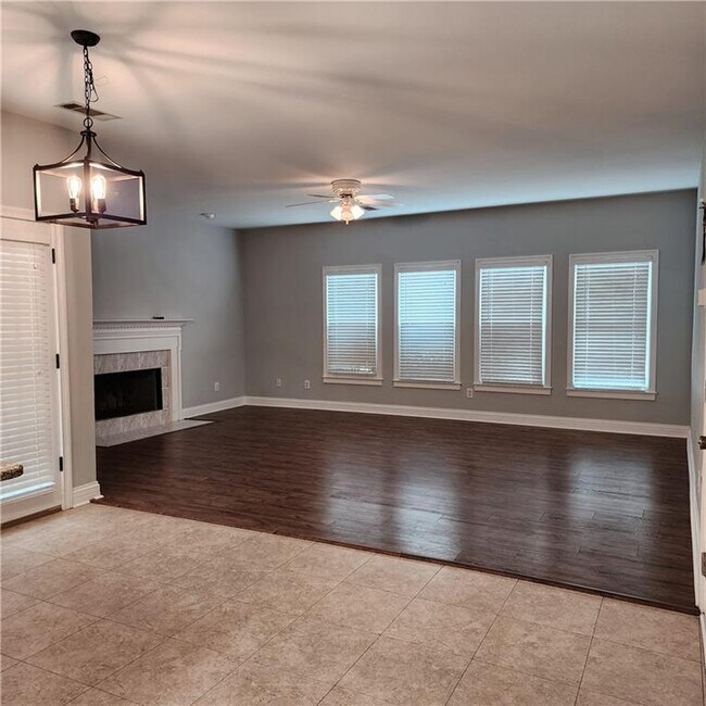 Building Photo - 969 Light House Way