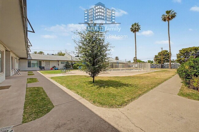 Building Photo - 4325 N 26th St