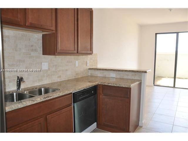 Building Photo - 580 NE 33rd Terrace