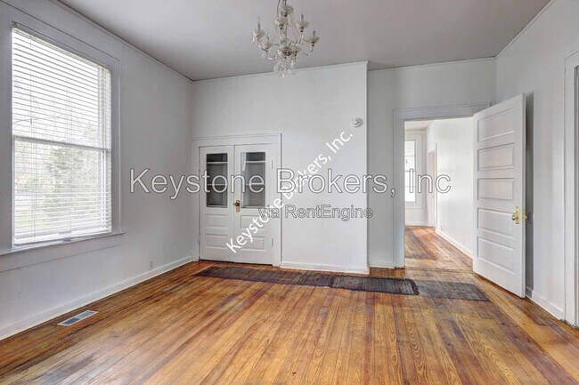 Building Photo - 1282 Baker Dr