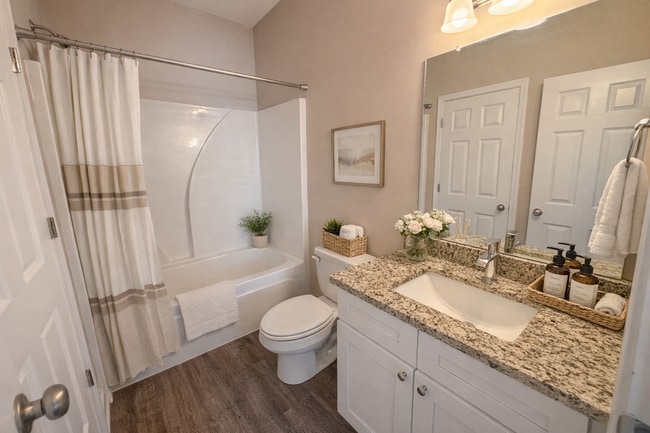 Building Photo - 215 Way Bill Cir