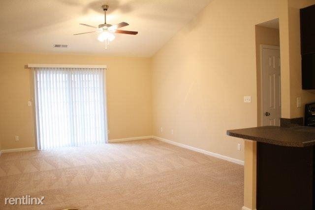 Building Photo - 2 br, 2 bath Apartment - 10803 Sparrow Circle