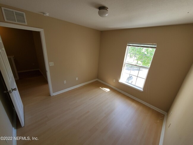 Building Photo - 4856 Parkhurst Pl