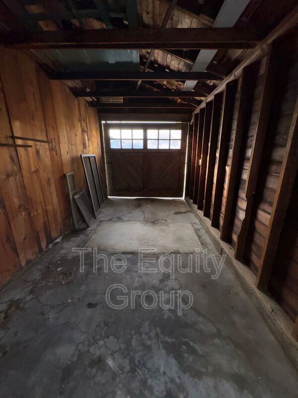 Building Photo - 820 S Court St