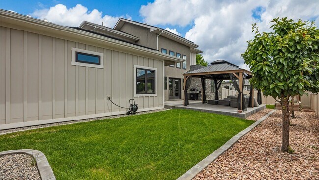 Building Photo - 2545 Fryingpan Dr