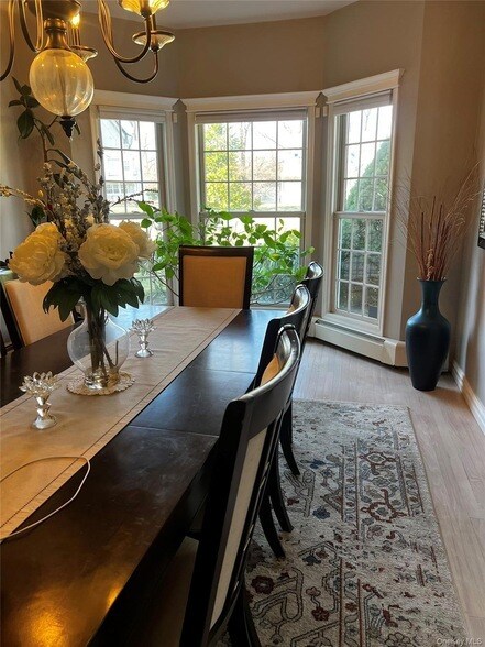 Building Photo - 6 Kara Ct