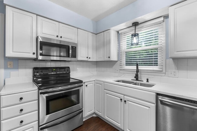 Building Photo - Beautiful Home in Cape Girardeau!