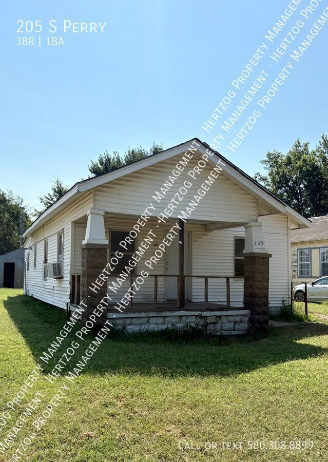Building Photo - 205 S Perry-