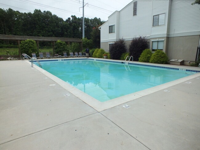 Building Photo - 5005 Wingate Way