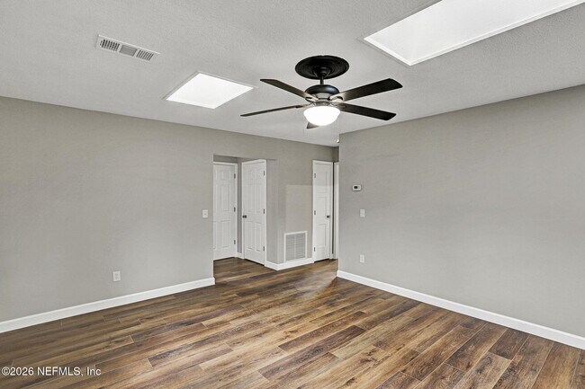 Building Photo - 12522 Macaw Dr