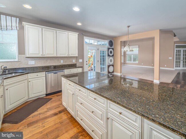 Building Photo - 24925 Quimby Oaks Pl