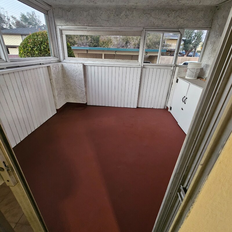 Building Photo - 101 W Olive Ave