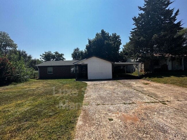 Primary Photo - 3628 Firethorn Dr