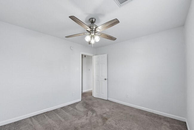 Building Photo - 11710 Fossil Rock Ln