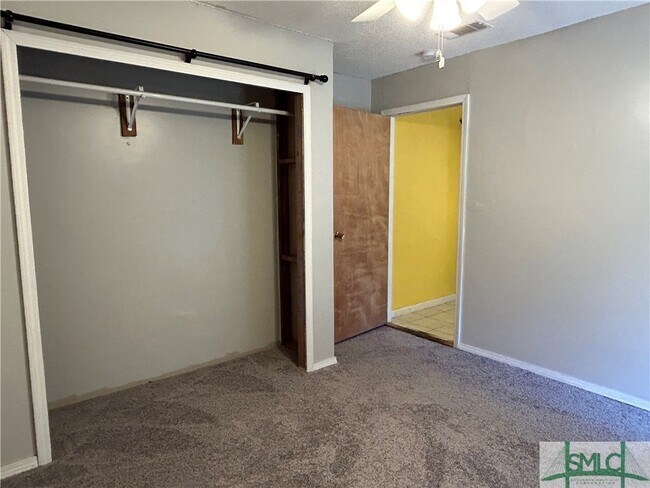 Building Photo - 120 Middleton Dr