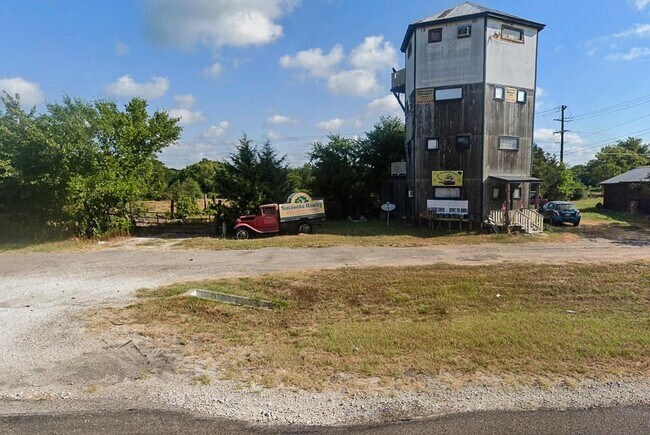 Building Photo - 6759 TX-105